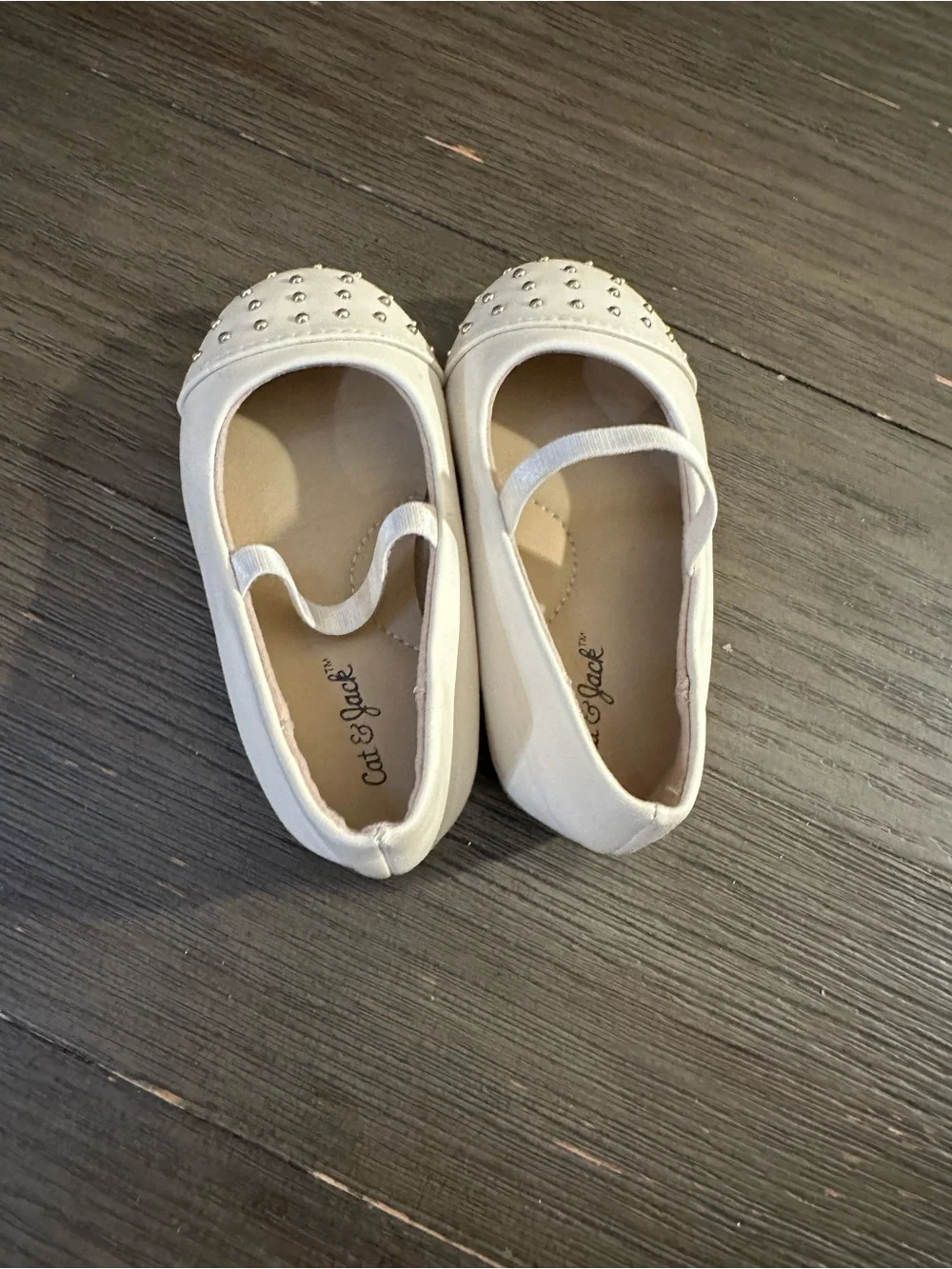 Girls toddler Sz 5 Cream Mary Jane Flats with Studded Toe